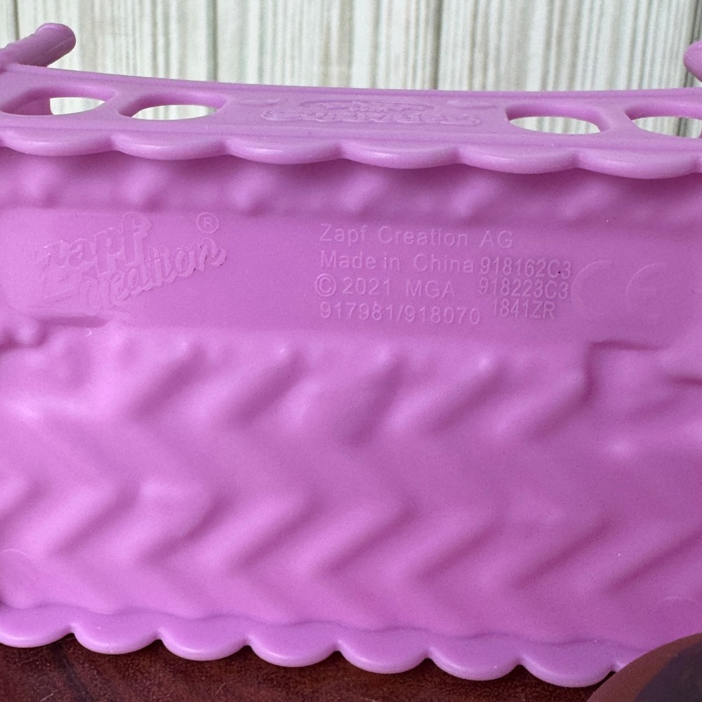 Baby Born Surprise Mini Doll Set MGA Purple Crib Teal Unicorn Rocker 918537C3 - Picture 7 of 7